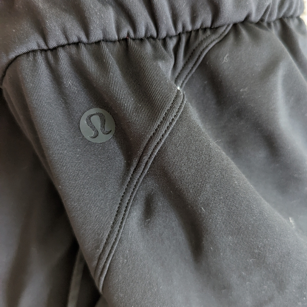 Lululemon Jet Set Crop - Picture 7 of 8